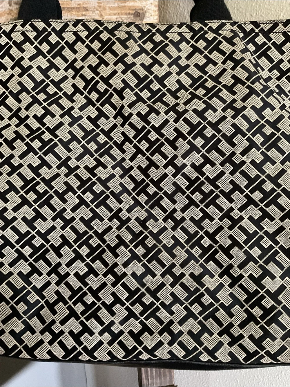 Tommy Hilfiger Black & Cream Geometric Tote